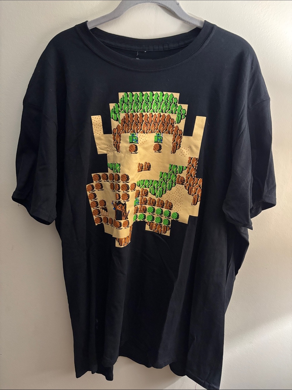 Black Short-Sleeve Graphic Tee with Retro Pixel Artwork Zelda
